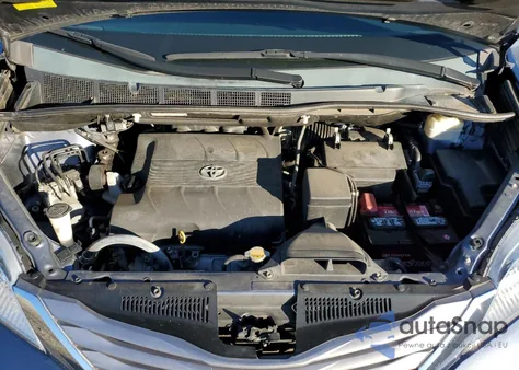 2015 Toyota Sienna Xle 8 Passenger из США, поврежденный, VIN 5TDYK3DC3FS575170